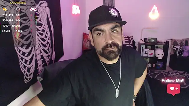 soyelcarlitos  online show from 8, 5, 2026