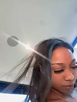 mismialove online show from 26, 2, 2026