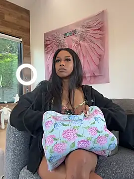 mismialove online show from 25, 2, 2026