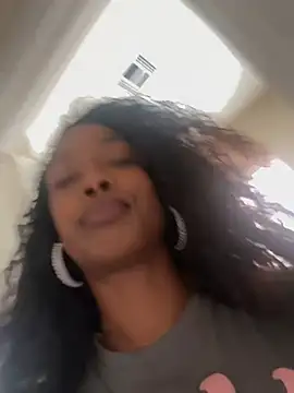 Snapshot of mismialove chatting on 15, 6, 2026 mismialove online show from 15, 6, 2026