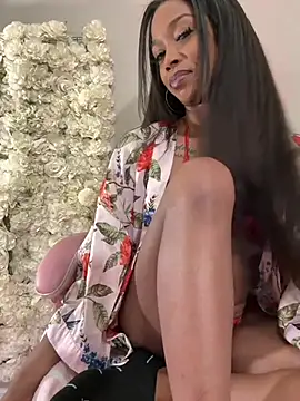 Snapshot of mismialove chatting on 3, 7, 2026 mismialove online show from 3, 7, 2026