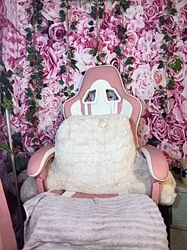 mismialove online show from 26, 10, 2025