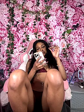 mismialove online show from 19, 10, 2025