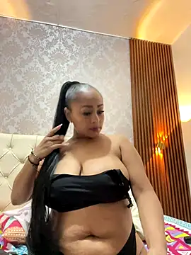 Snapshot of sofia_xxx02 chatting on 29, 10, 2025 sofia xxx02 online show from 29, 10, 2025