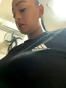 Snapshot of sofia_xxx02 chatting on 30, 10, 2025 sofia xxx02 online show from 30, 10, 2025