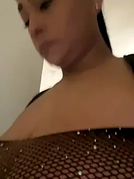 Snapshot of sofia_xxx02 chatting on 10, 11, 2025 sofia xxx02 online show from 10, 11, 2025