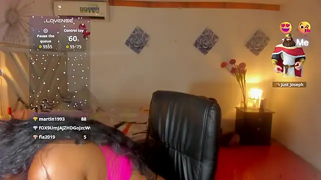 Snapshot of Miagrace chatting on 27, 5, 2026 Miagrace online show from 27, 5, 2026