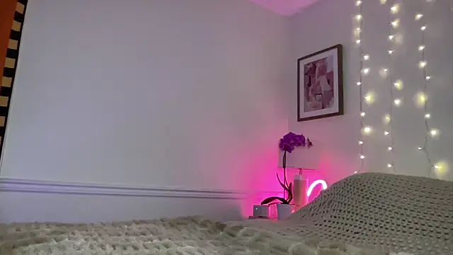 Fitnessbabe69 online show from 3, 12, 2025