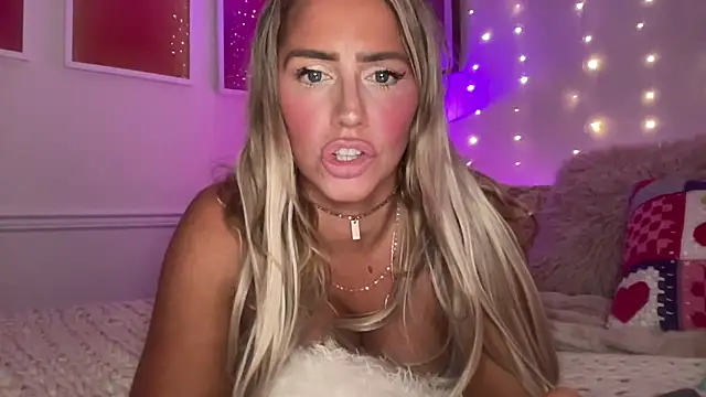 Fitnessbabe69 online show from 26, 4, 2026