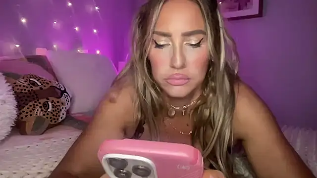 Fitnessbabe69 online show from 1, 3, 2025