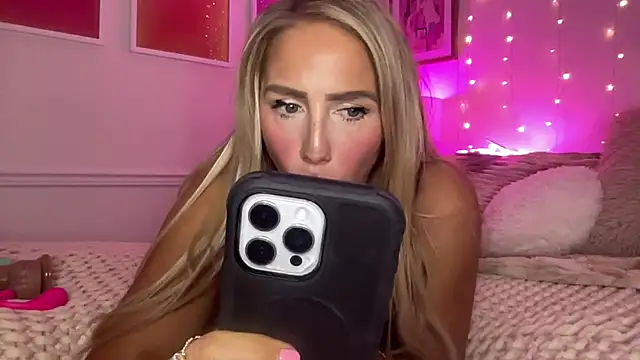 Fitnessbabe69 online show from 4, 3, 2026